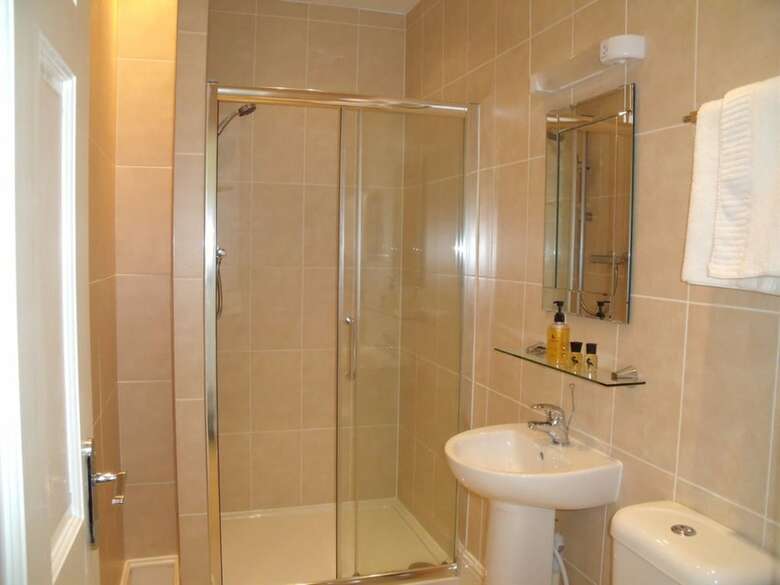 Hostal Britannia Guest House