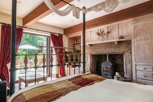 Lodge Cadleigh Manor