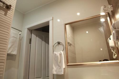 Posada Wine & Rose Boutique Hotel