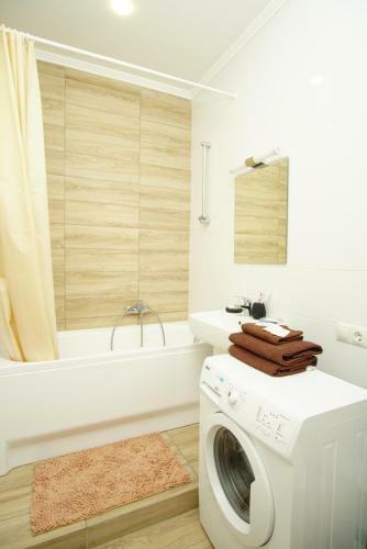 23d Floor Sky Apartment