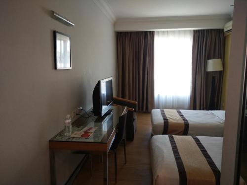 Tang Dynasty Lodge Tuaran