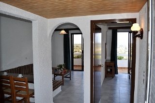 Aparthotel Karavos Hotel Apartments
