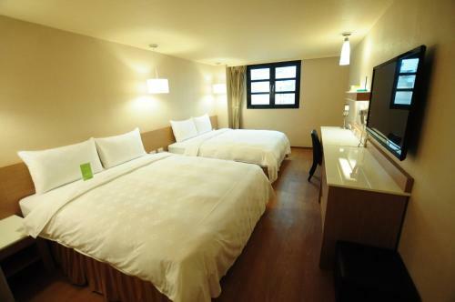 Kindness Hotel - Kaohsiung Main Station