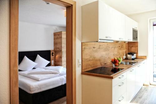 Amaris Apartments