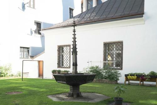 Daxburg Apartments