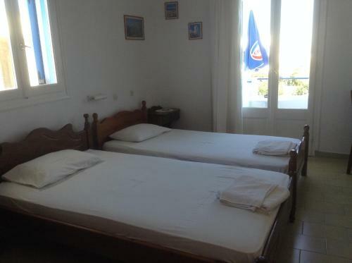 Hostal Rania Apartments