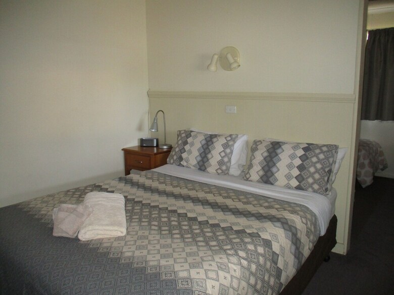 Kaniva Midway Motel