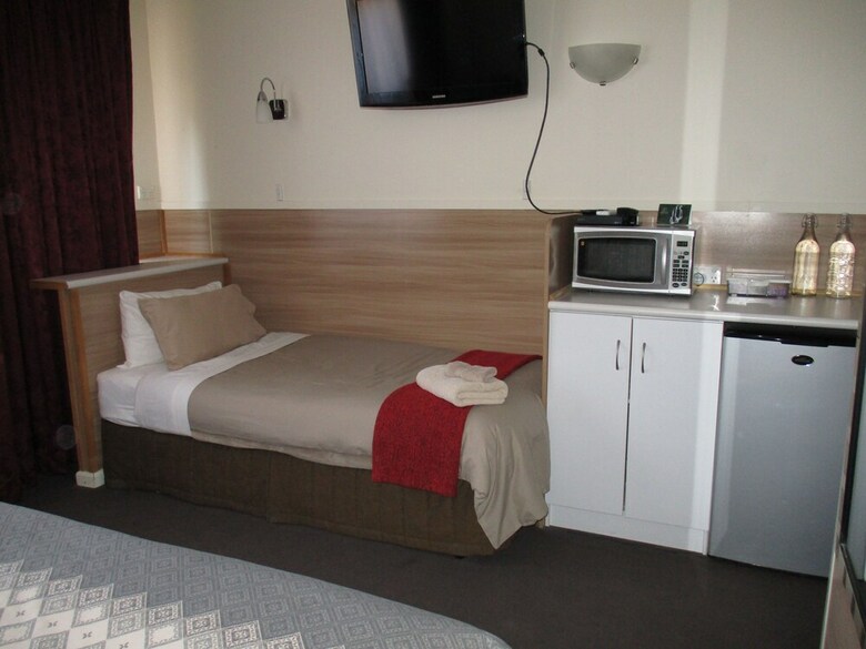 Kaniva Midway Motel