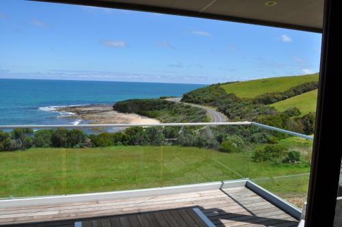 Points South By The Sea