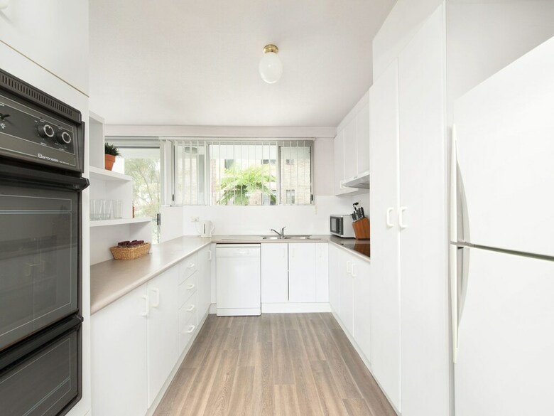 9 Cirrus @ Fingal Bay