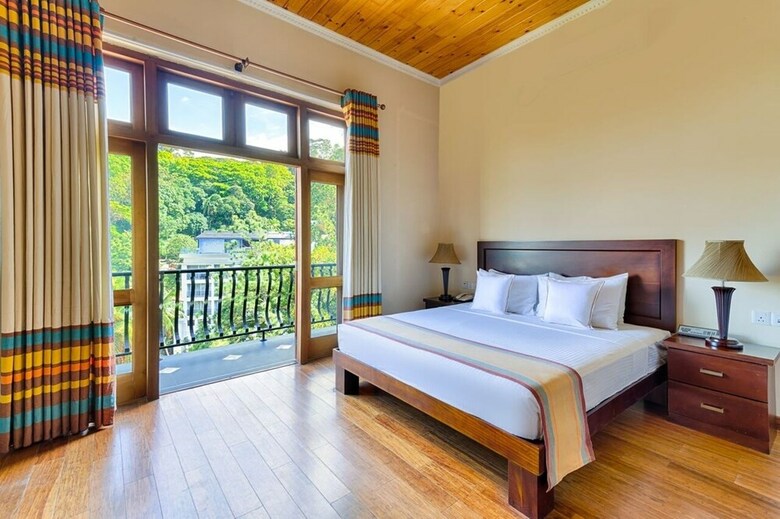 Serene Grand Hotel