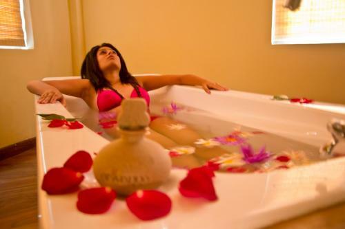 Hotel Randholee Luxury Resort