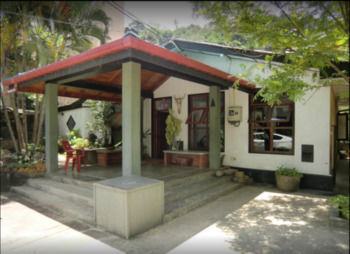 Settle Inn Tourist Lodge