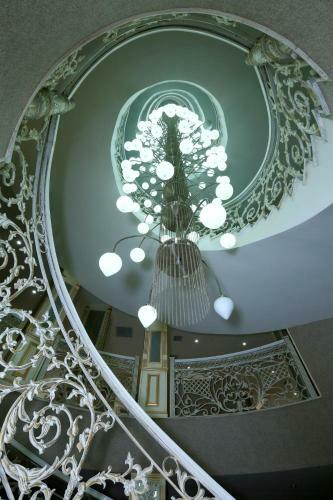 Spring Hotel
