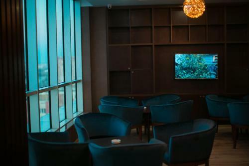 Sumgay?t Plaza Hotel