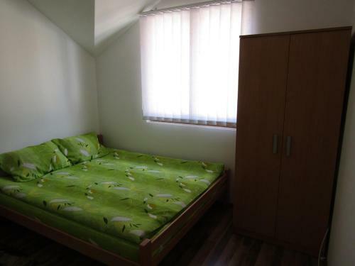 Hostal Apartment And Rooms Konak