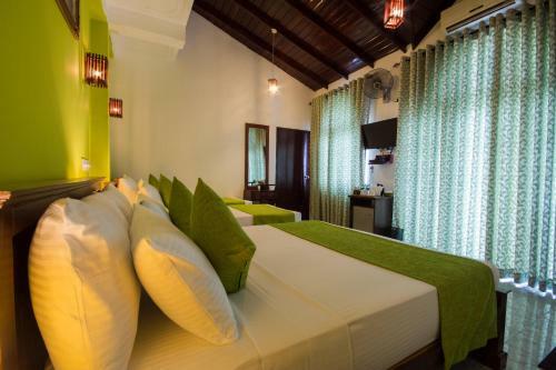 Bed & Breakfast Nathashiya Holiday Inn
