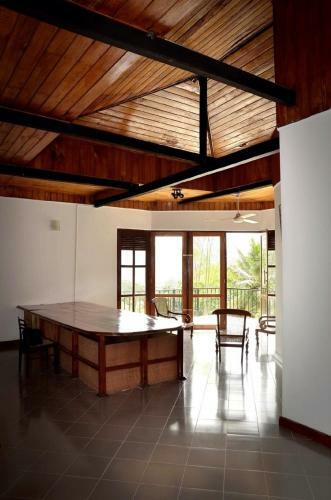 Hostal Pearl House