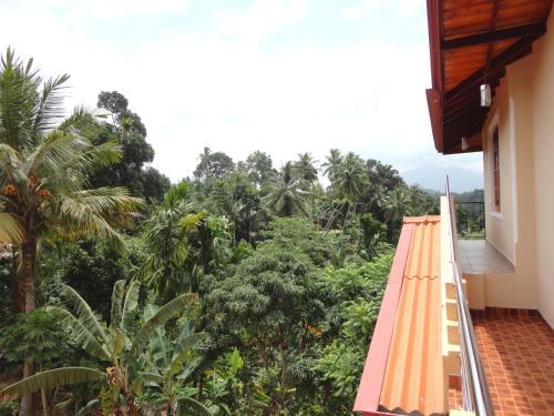 Hostal Nilmini Villa