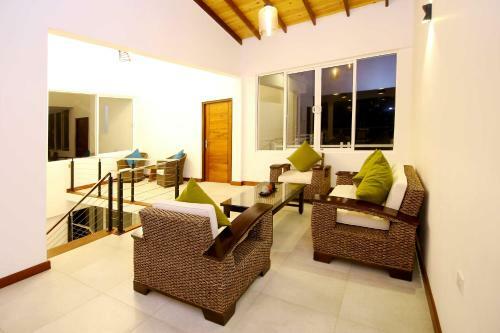 Hillcrest Villa