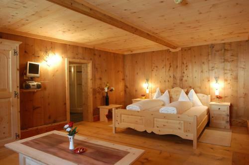 Hotel Chasa Randulina