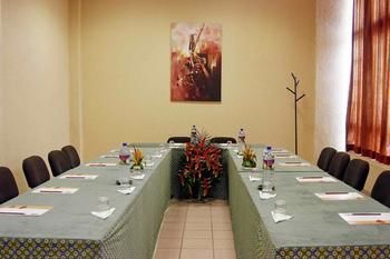 Hotel Ibis Lome Centre