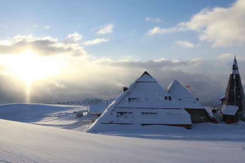Hotel Schneekarh�tte