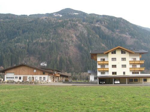 Agroturismo Apparthotel Stoanerhof