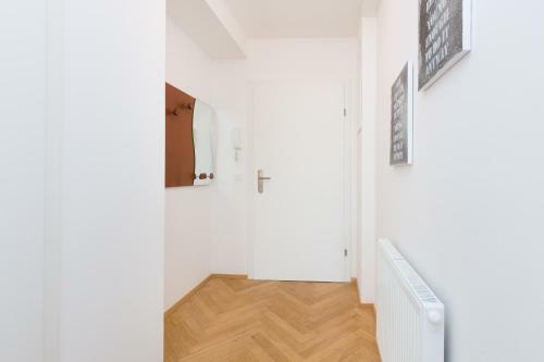 Sas-niccy Apartments