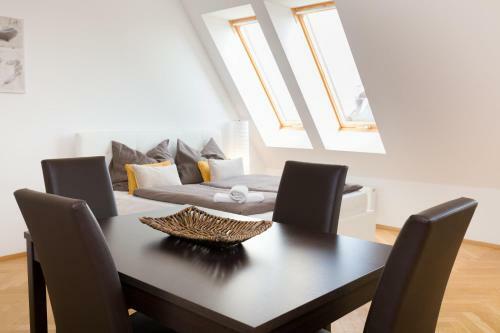Sas-niccy Apartments