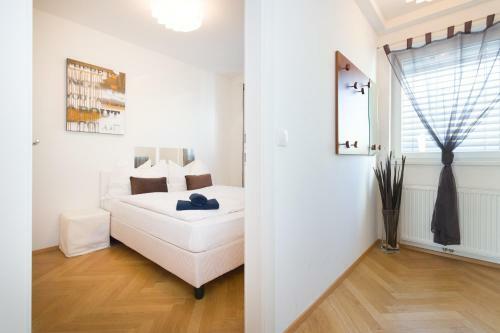 Sas-niccy Apartments