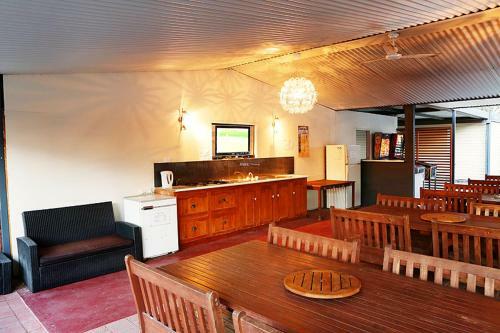 Motel Deniliquin Golf Leisure Resort
