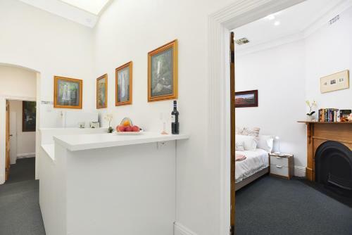 City Apartments At Cecil Mansions