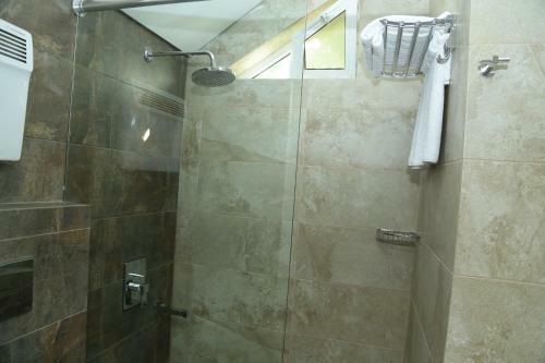Hotel Basharu Resort
