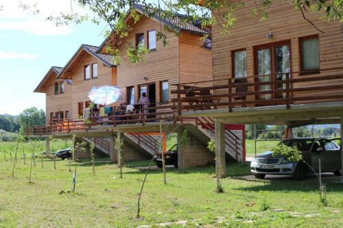 Holiday Homes Piralo