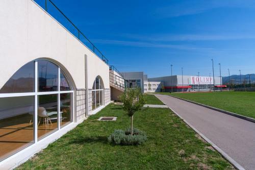 Apartments Pravica