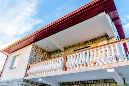 Sunny Apartment With Swimming Pool Stolac