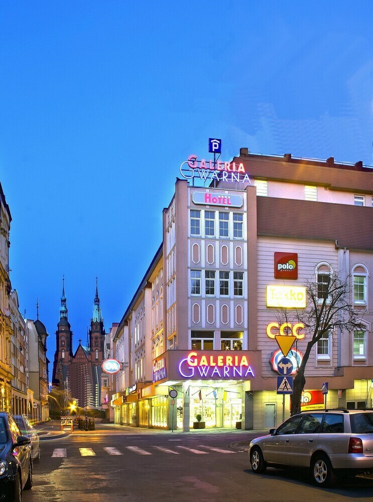 Hotel Gwarna