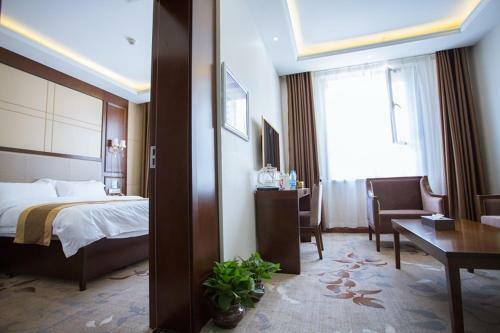 Jinren Holiday Hotel