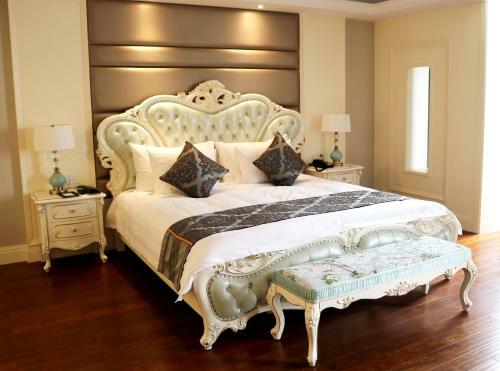 Damei Grand New Century Hotel