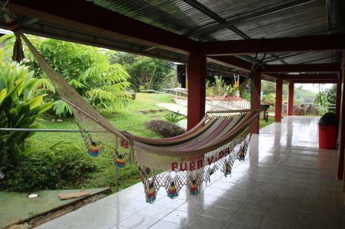 Posada Cerro Biolley (asomobi)