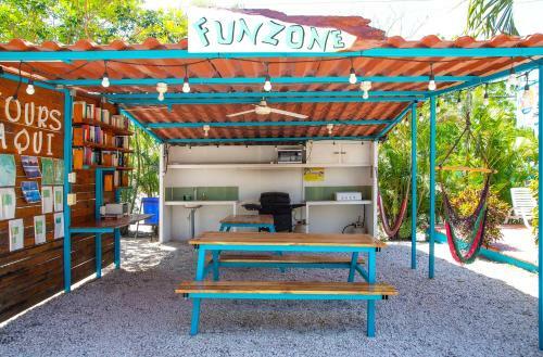 Hotel Cabinas Diversion Tropical