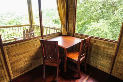 Lodge Madreselva (jungle Bungalows)