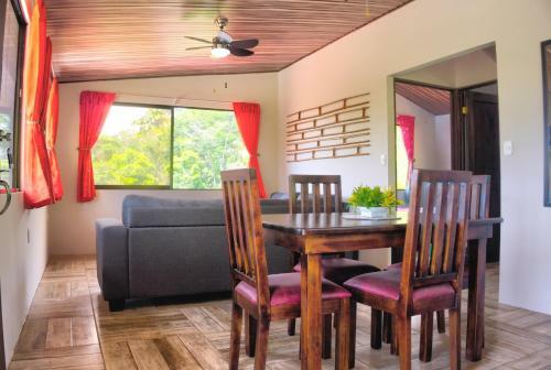 Hostal Valley Of Dreams Eco Lodge