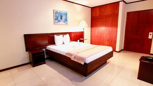 Hotel Ambassador