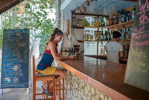 Hotel The Blue Orchid Resort