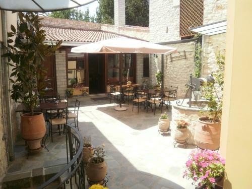 Hostal Hagiati Guesthouse