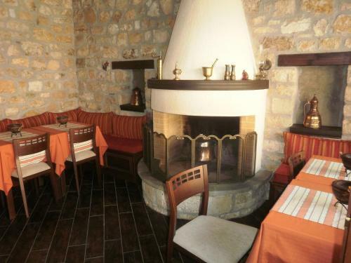 Hostal Hagiati Guesthouse