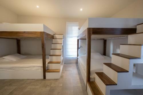 Hermosa Retreat Hr5 Luxury Villa