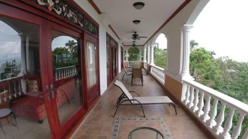 Villa Pacifico Colonial Condominiums